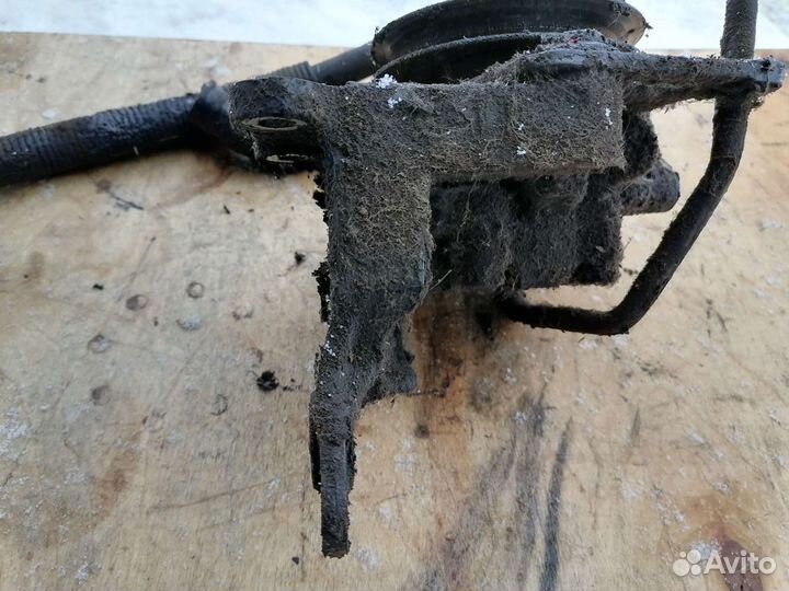 Кронштейн гура Kia Sportage 1