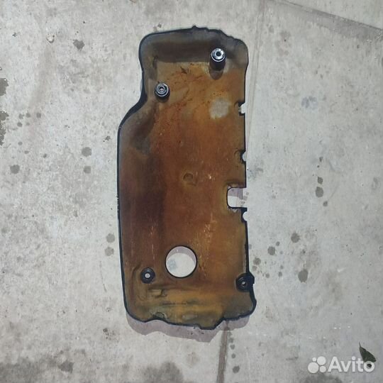 Декоративная накладка двигателя kia