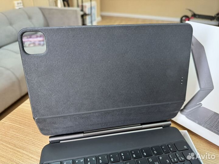 Клавиатура Magic Keyboard iPad pro 11