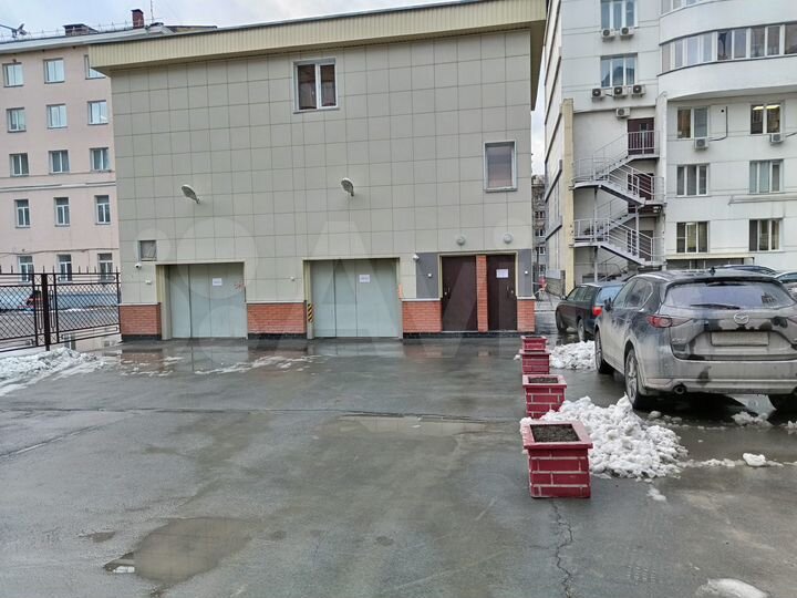 Машиноместо, 14 м²
