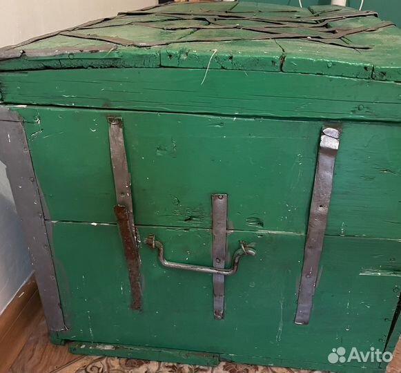 Сундук деревянный старинный