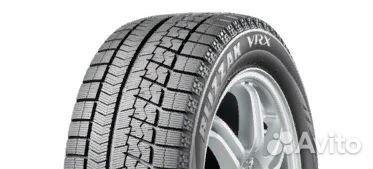 Bridgestone Blizzak VRX 215/50 R17 91S