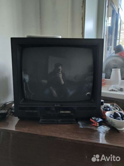 Отдам телевизор