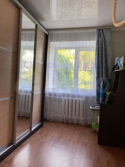 2-к. квартира, 42 м², 1/3 эт.