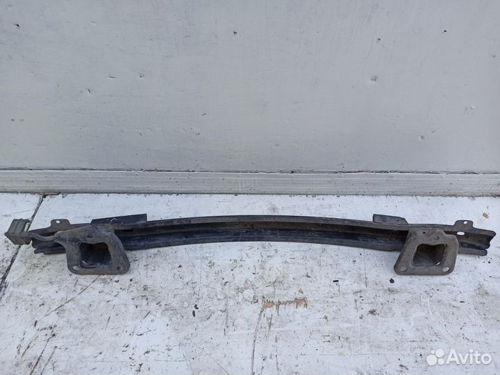 Усилитель заднего бампера