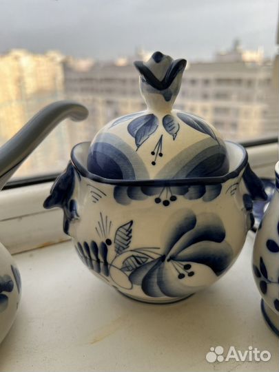 Фарфоровая посуда гжель