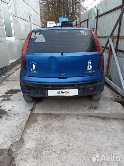FIAT Punto 1.2 МТ, 2000, битый, 340 000 км