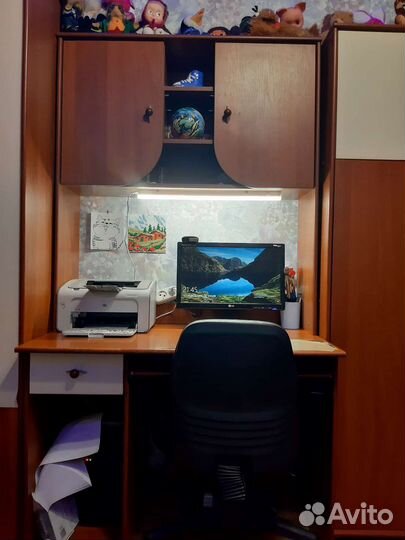 Компьютерный стол