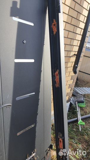 Дверь входная б/у 2050860