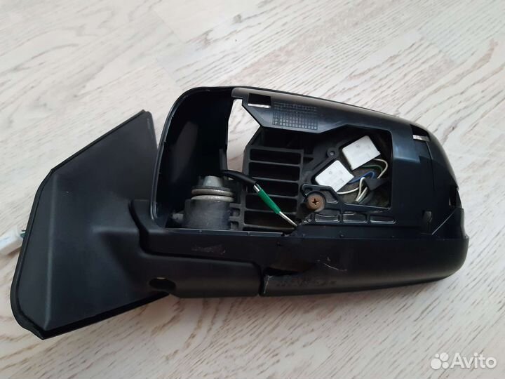 Левое боковое зеркало Lancer X