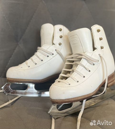 Коньки фигурные GAM 1157