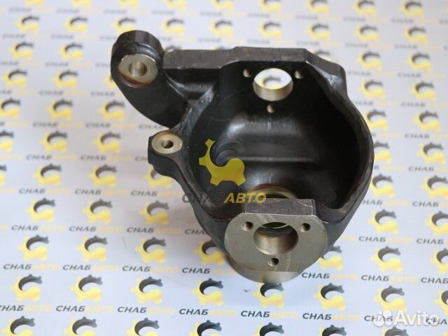 Кулак поворотный 145011 Carraro