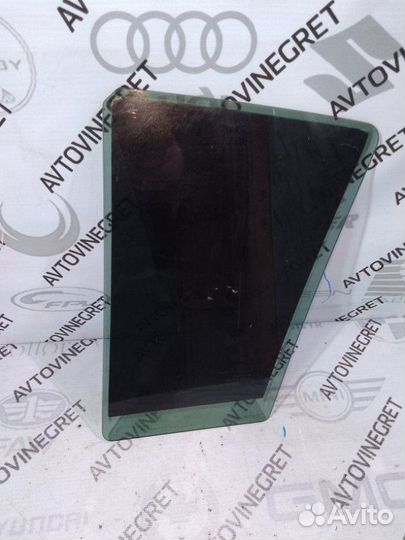 Стекло двери заднее правое Kia Sportage 3 SL