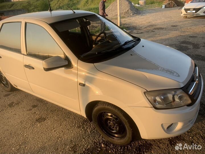 LADA Granta 1.6 МТ, 2012, 220 000 км