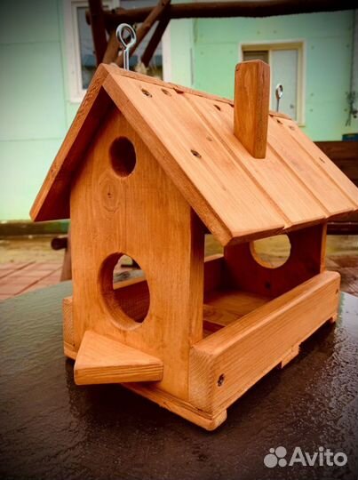 Кормушки / скворечники для пернатых