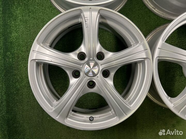 R16 Hot Stuff Exeeder 5x114.3 6.5JJ ET+38 цо73,1мм