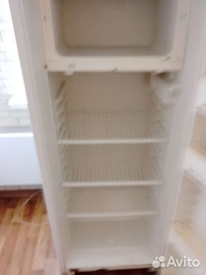 Холодильник на запчасти