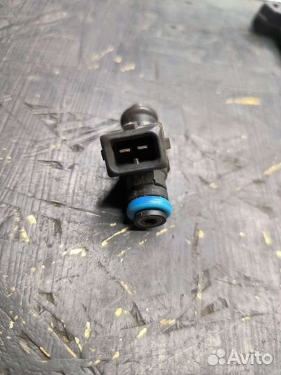 Форсунка топливная Renault Fluence