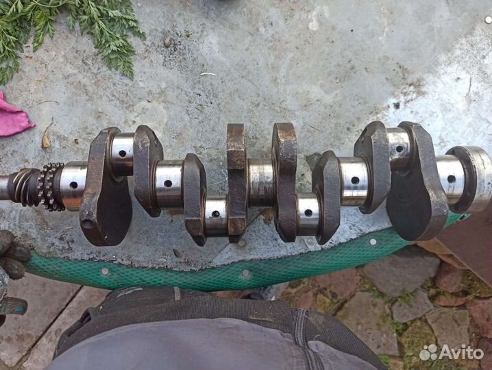 Коленвал Азлк москвич 2141