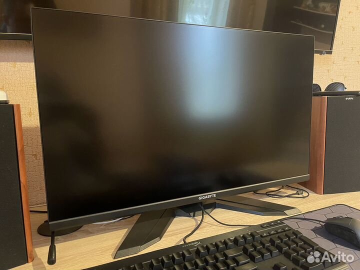 Монитор Gigabyte 32