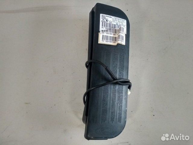Подушка безопасности в сиденье передняя правая