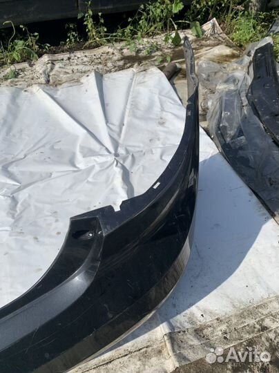 Задний бампер Toyota Avensis