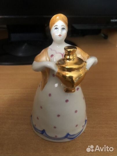 Фарфоровая статуэтка Дулево 