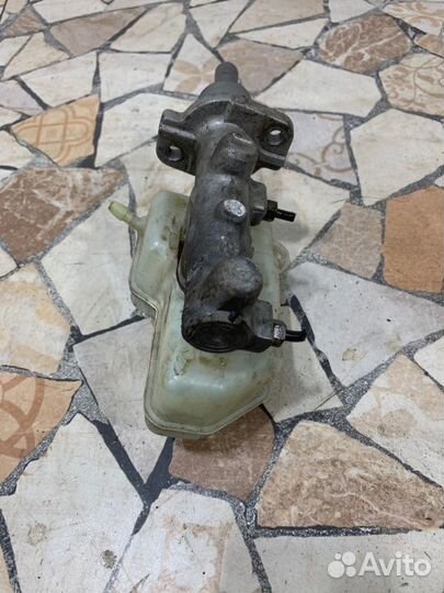 Главный тормозной цилиндр Skoda Fabia хэтчбэк 1.4