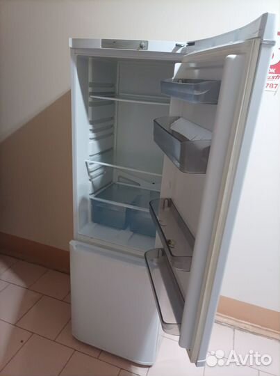 Холодильник hotpoint ariston