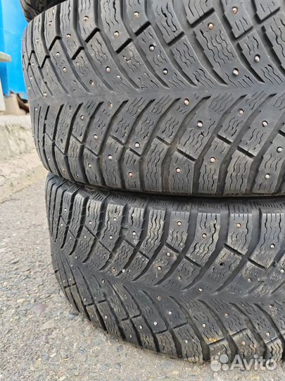 Michelin X-Ice North 4 225/50 R17 98T