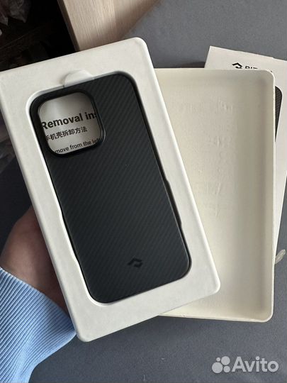 Чехол на iPhone 14 pro pitaka