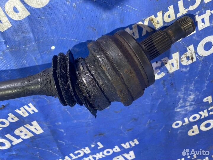 Задний правый привод Mercedes-Benz W211 седан