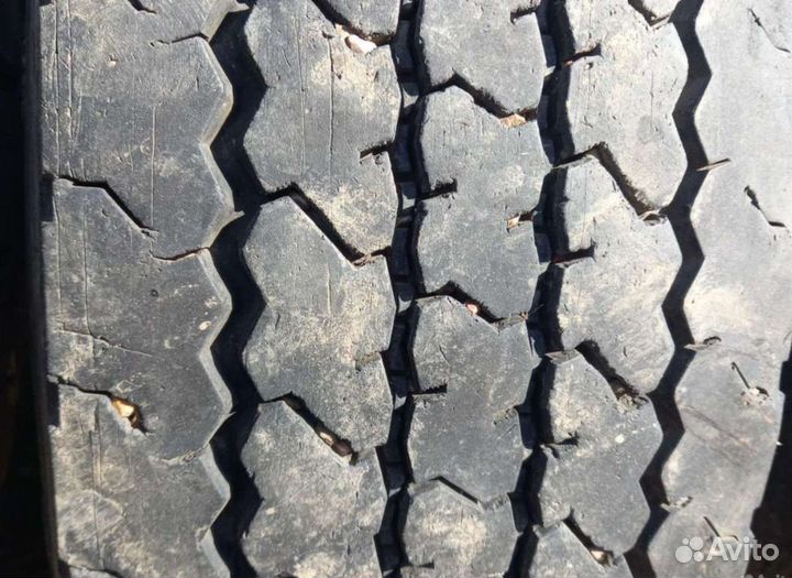 R22.5 275/70 8шт. tyrex