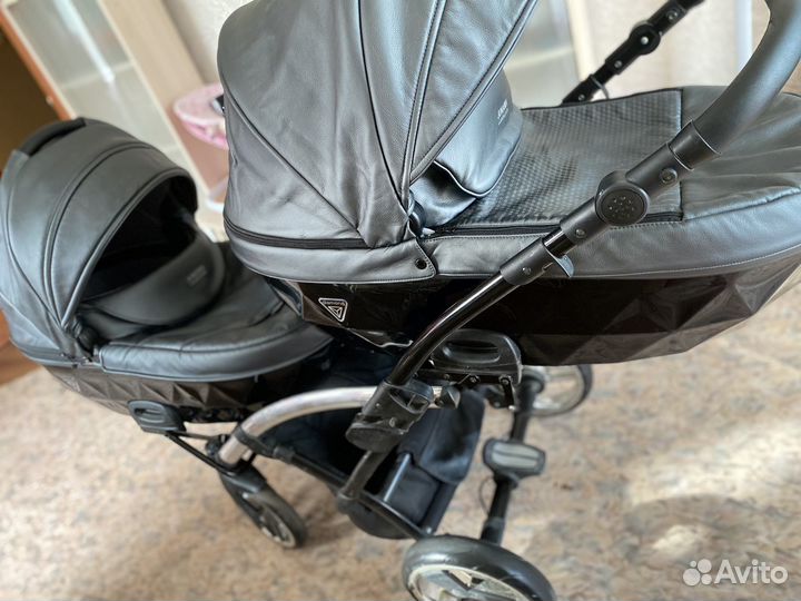 Коляска для двойни