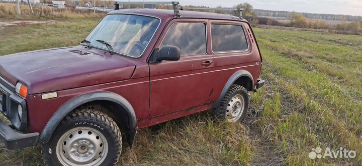 LADA 4x4 (Нива) 1.7 МТ, 2000, 56 000 км