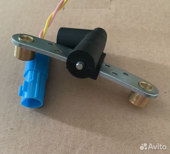 Датчик положения коленвала renault