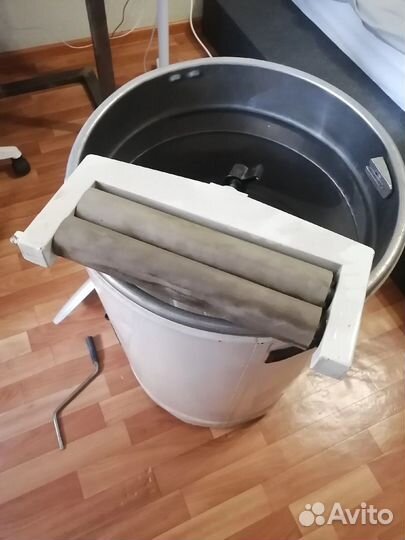 Стиральная машина активаторного типа Волжанка