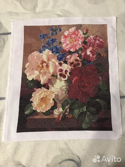 10 картин вышитых крестиком