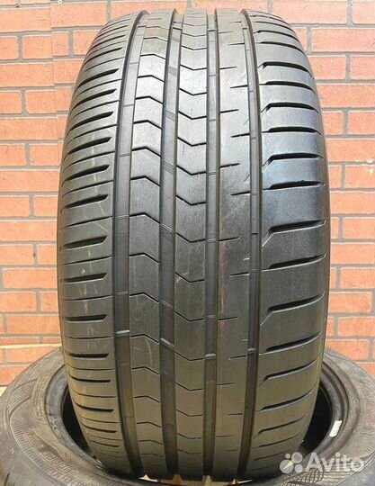 Vredestein Ultrac Satin 255/45 R18 103Y