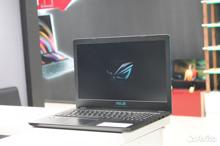 Уникальный Asus M570DD