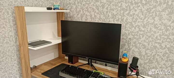 Стол компьютерный новый