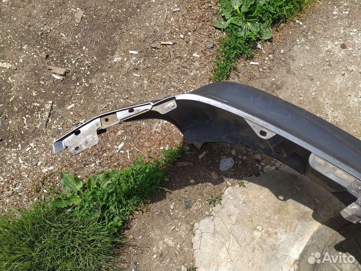 Передний бампер KIA sorento 2005г. 2.5 aт