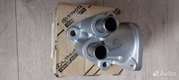 Корпус термостата 16323-37021 Toyota Corolla