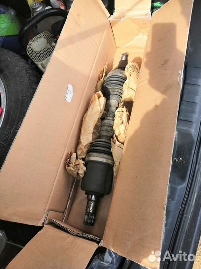 Привод левый передний Nissan x-trail