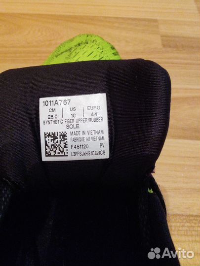 Asics кроссовки