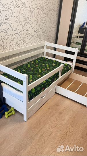 Кровать детская подростковая с ящиками