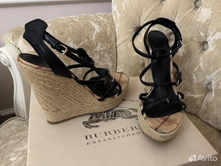 Босоножки Burberry оригинал 41