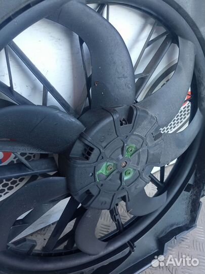 Вентилятор радиатора кондиционера 17427801657 бмв