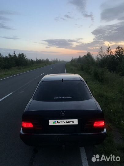 Mercedes-Benz E-класс 2.2 МТ, 1995, 444 444 км