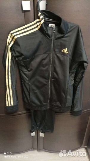Спортивный костюм adidas